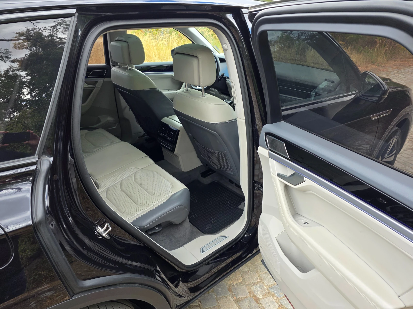 VW Touareg, снимка 9 - Автомобили и джипове - 56183581