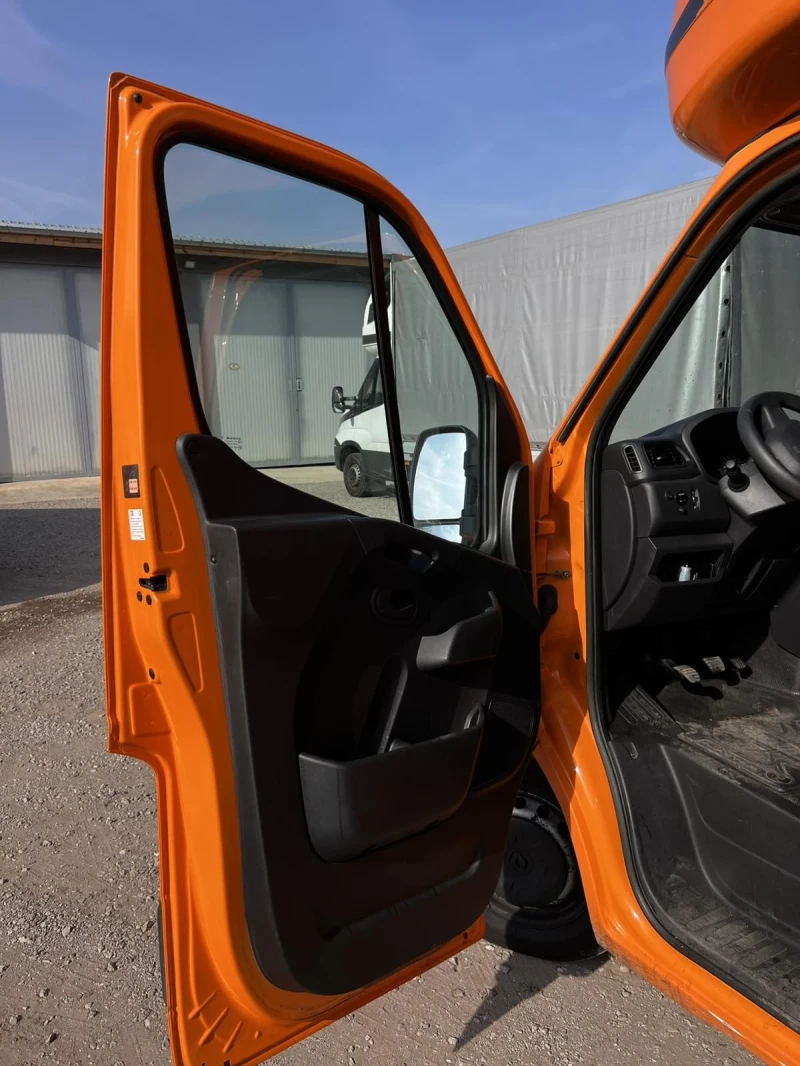 Renault Master 2.3 170кс, снимка 5 - Бусове и автобуси - 52301145