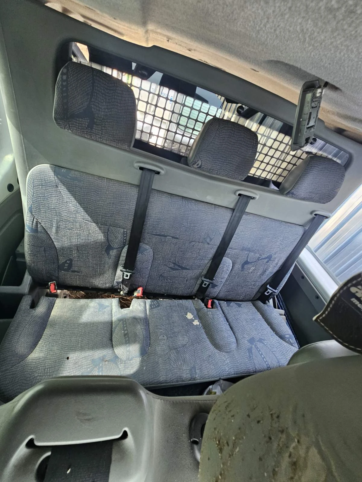 Renault Trafic 2.5dci 5+ 1 - изображение 7