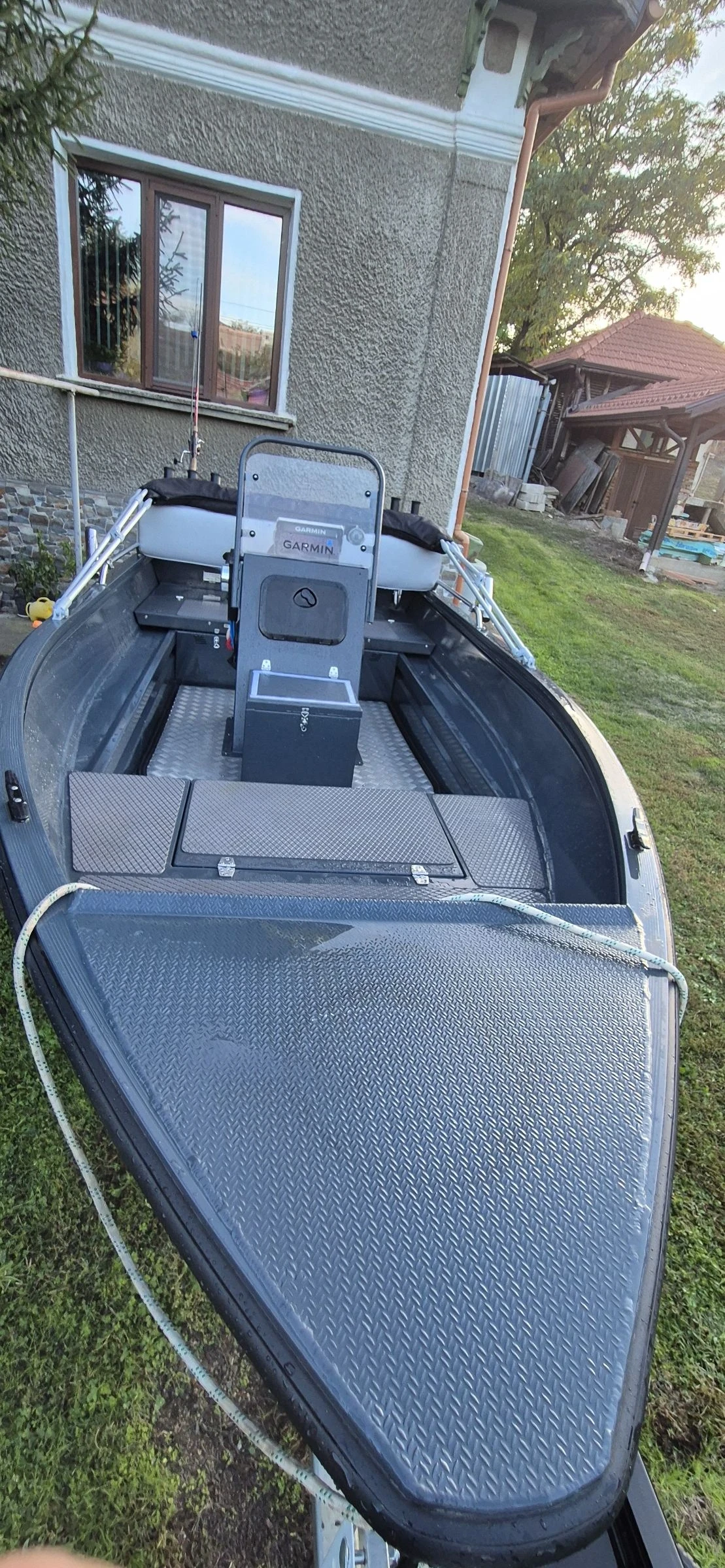 Лодка Masterpro 430, снимка 3 - Воден транспорт - 55476619