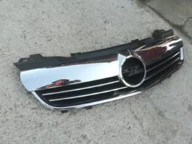 Оригинална решетка за Опел Зафира 2008-2012г .......GM 13247331....., снимка 3