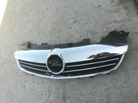 Оригинална решетка за Опел Зафира 2008-2012г .......GM 13247331....., снимка 2