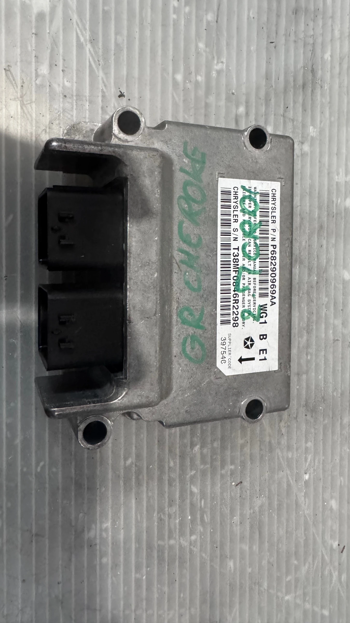 Airbag  /  /  a Jeep Cherokee - P68290969AA | Mobile.bg   1