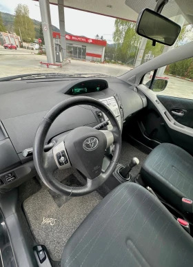 Toyota Yaris 1.3i, снимка 5