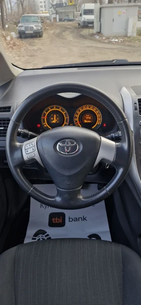 Toyota Auris 1.6 бензин 124к.с. , снимка 11