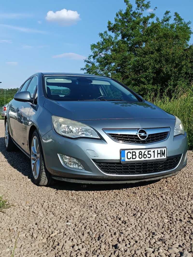 Opel Astra  COSMO1.7 CDTI--6 скорости, снимка 1 - Автомобили и джипове - 46124874