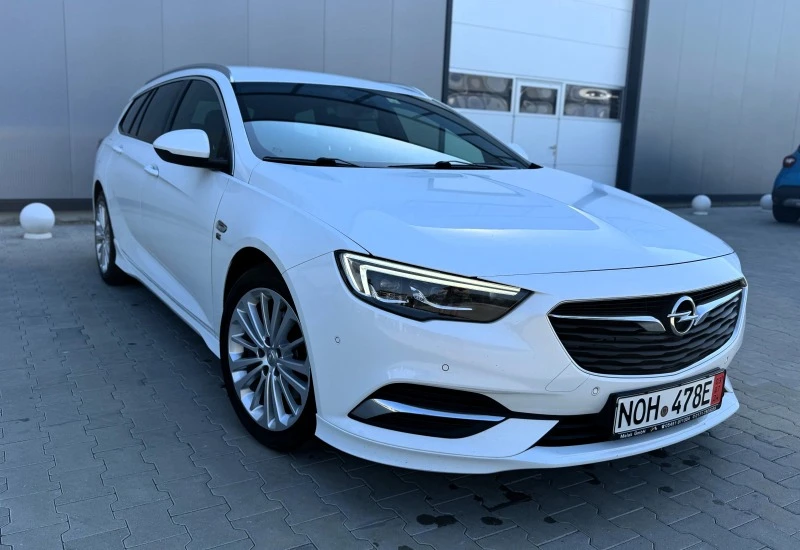 Opel Insignia OPC Line, LUX фарове, BOSE, снимка 1 - Автомобили и джипове - 47079989