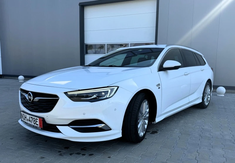 Opel Insignia OPC Line, LUX фарове, BOSE, снимка 3 - Автомобили и джипове - 47079989