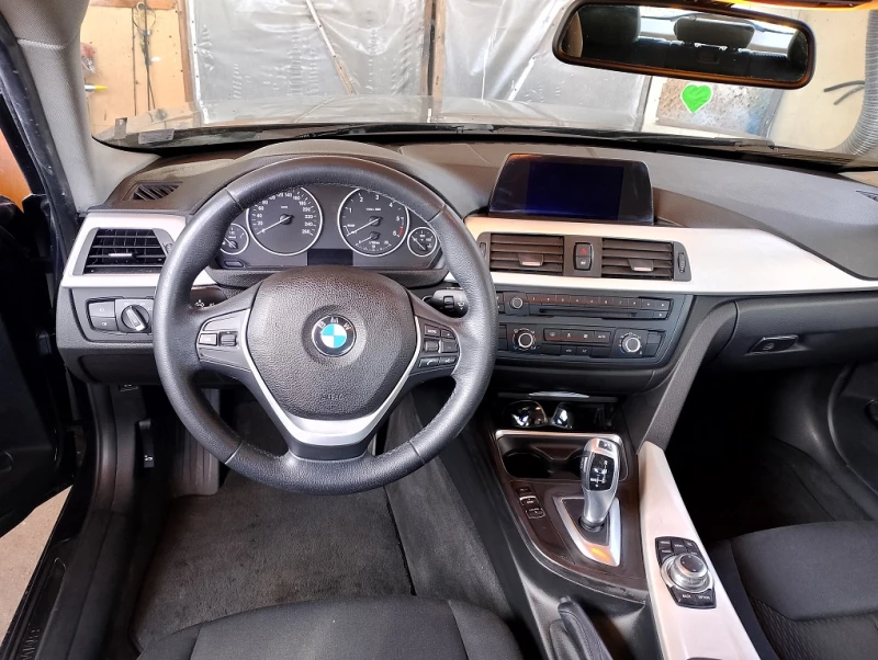 BMW 320 Автомат, навигация, снимка 7 - Автомобили и джипове - 47326748