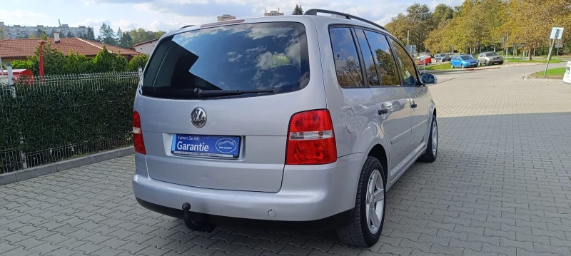 VW Touran 1.9TDI, снимка 5 - Автомобили и джипове - 47623137