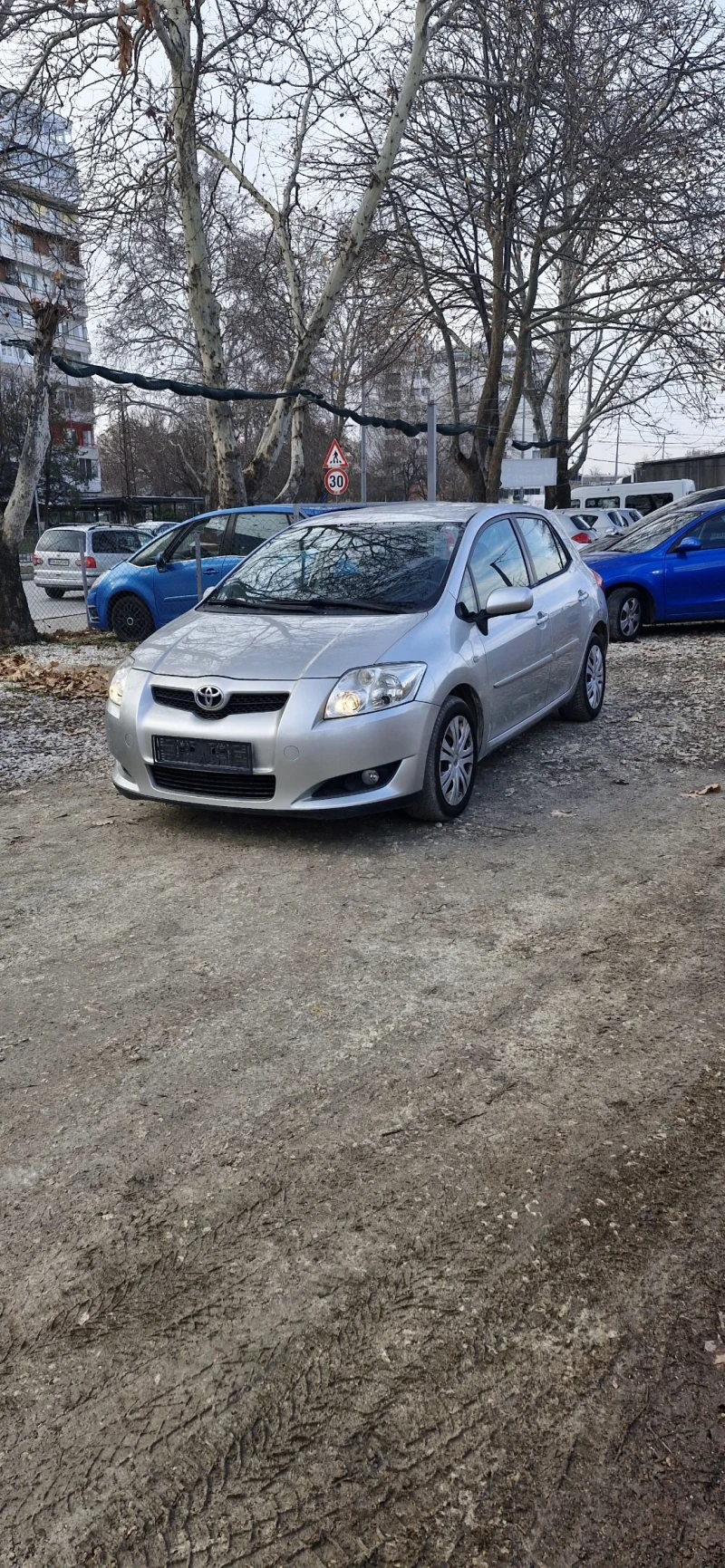 Toyota Auris 1.6 бензин 124к.с. , снимка 1 - Автомобили и джипове - 48758273