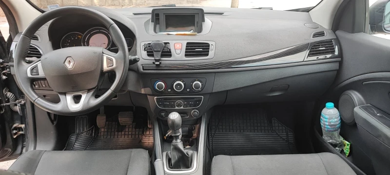 Renault Megane, снимка 9 - Автомобили и джипове - 48950455