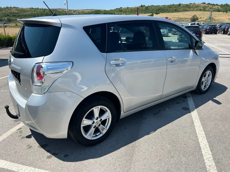 Toyota Verso 2.0D4D 126 к.с.Навигация, подгрев, кожа., снимка 4 - Автомобили и джипове - 50867188