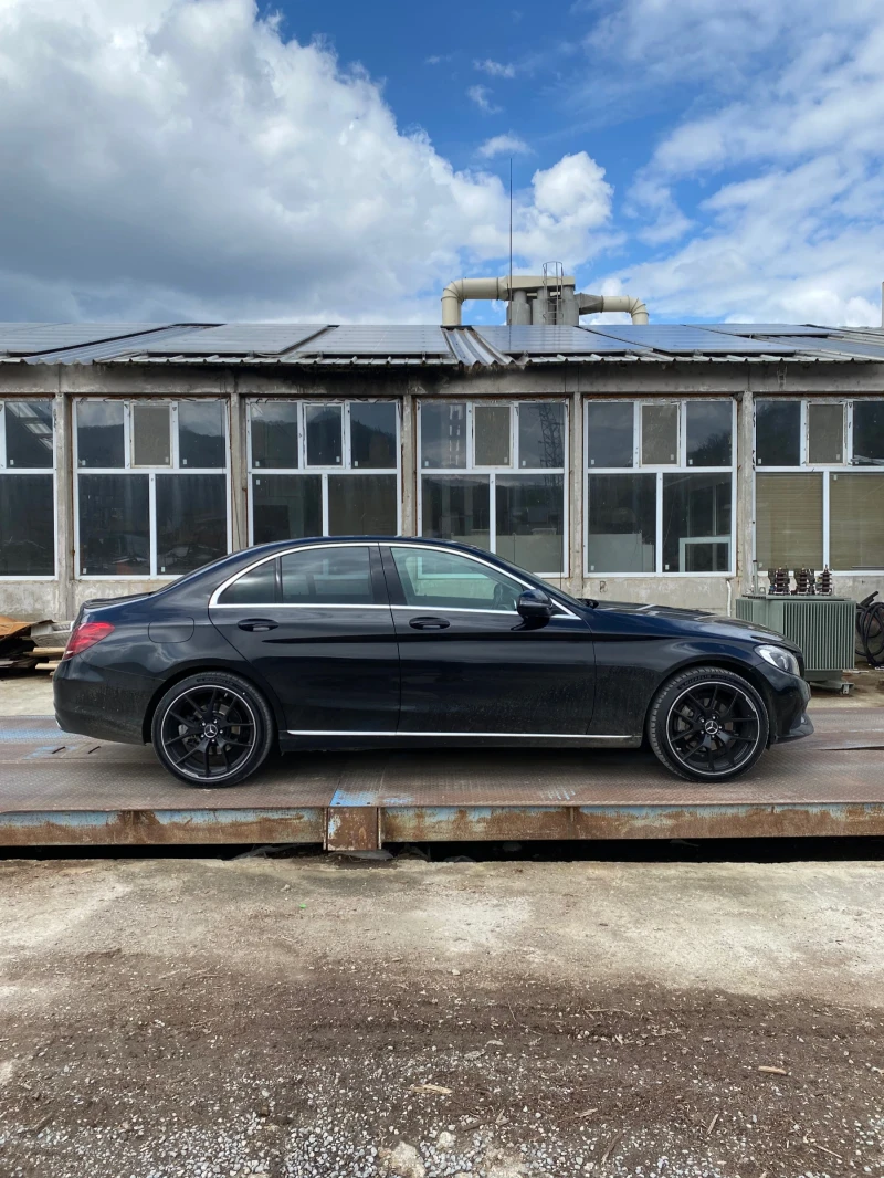 Mercedes-Benz C 220, снимка 3 - Автомобили и джипове - 52688991