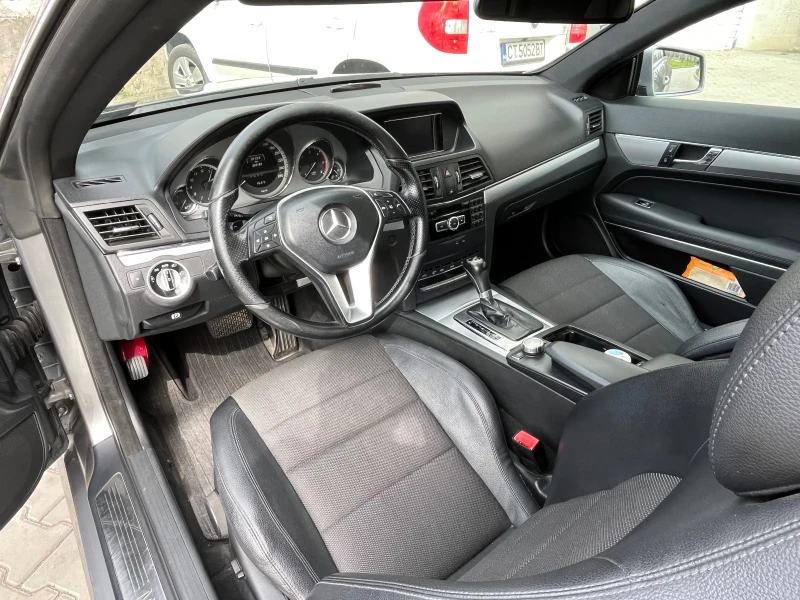 Mercedes-Benz E 220 AMG, снимка 7 - Автомобили и джипове - 53343348