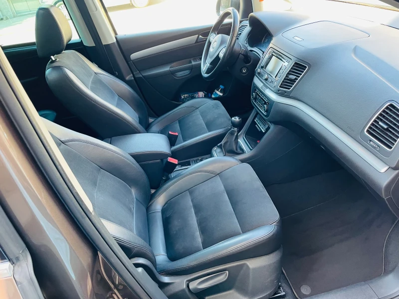 VW Sharan 2.0 TDI, снимка 6 - Автомобили и джипове - 53351969