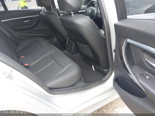 BMW 330, снимка 11 - Автомобили и джипове - 53304107