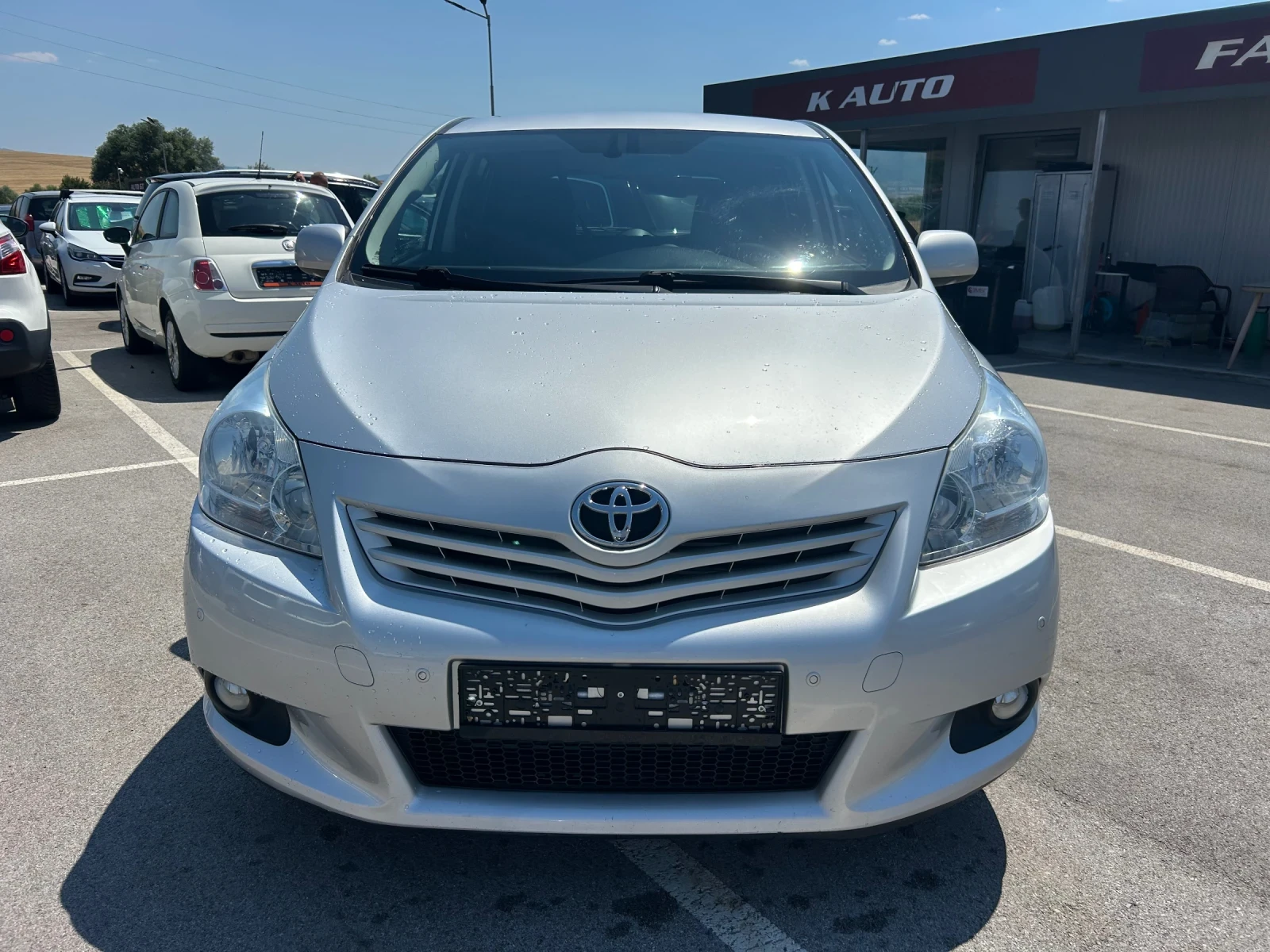 Toyota Verso 2.0D4D 126 к.с.Навигация, подгрев, кожа., снимка 1