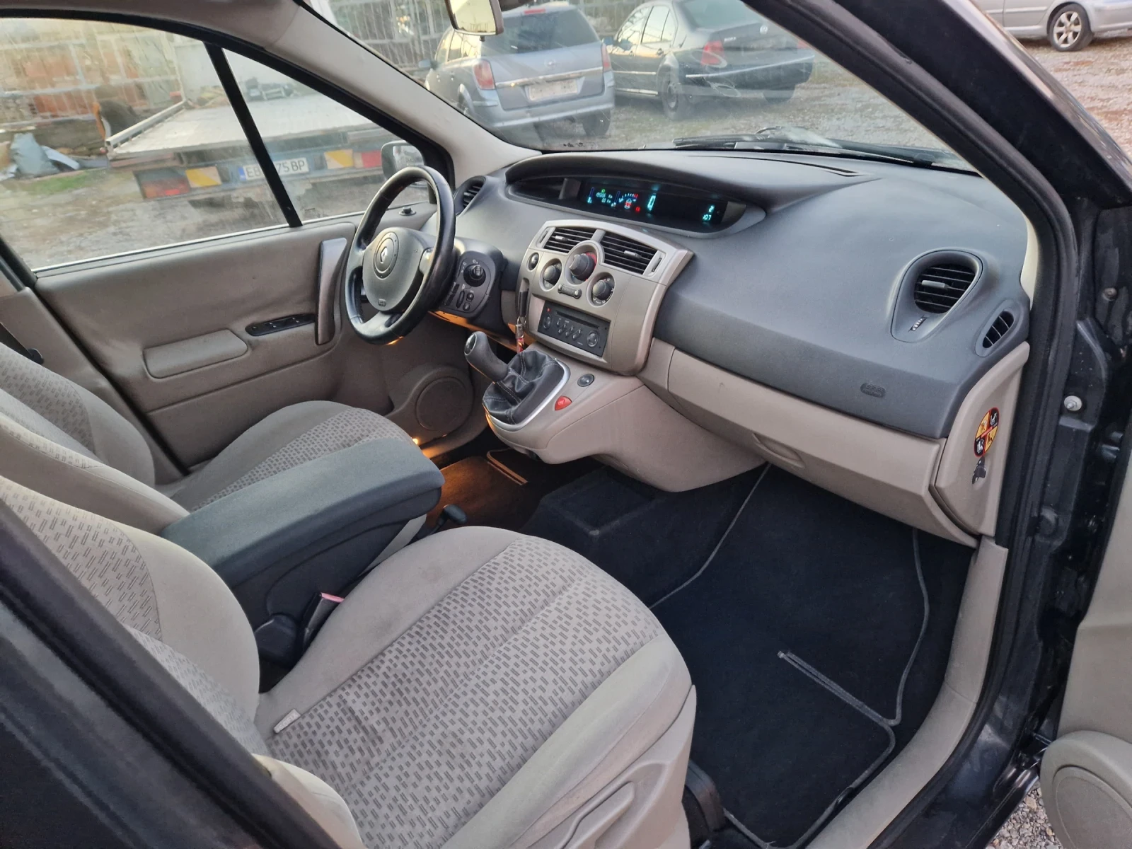 Renault Scenic 1.6i, 07г, 180х.км.Италия - изображение 10