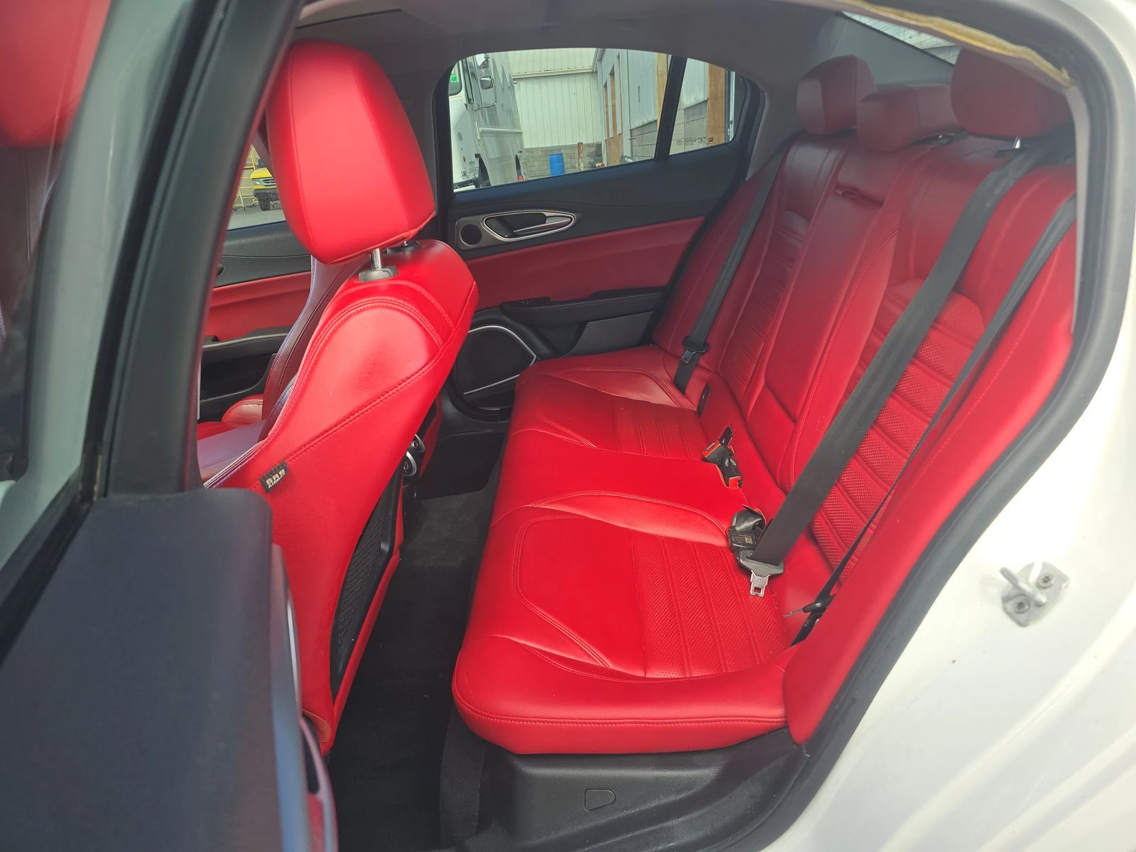 Alfa Romeo Giulia Ti sport* ШИБЕДАХ*  - изображение 9