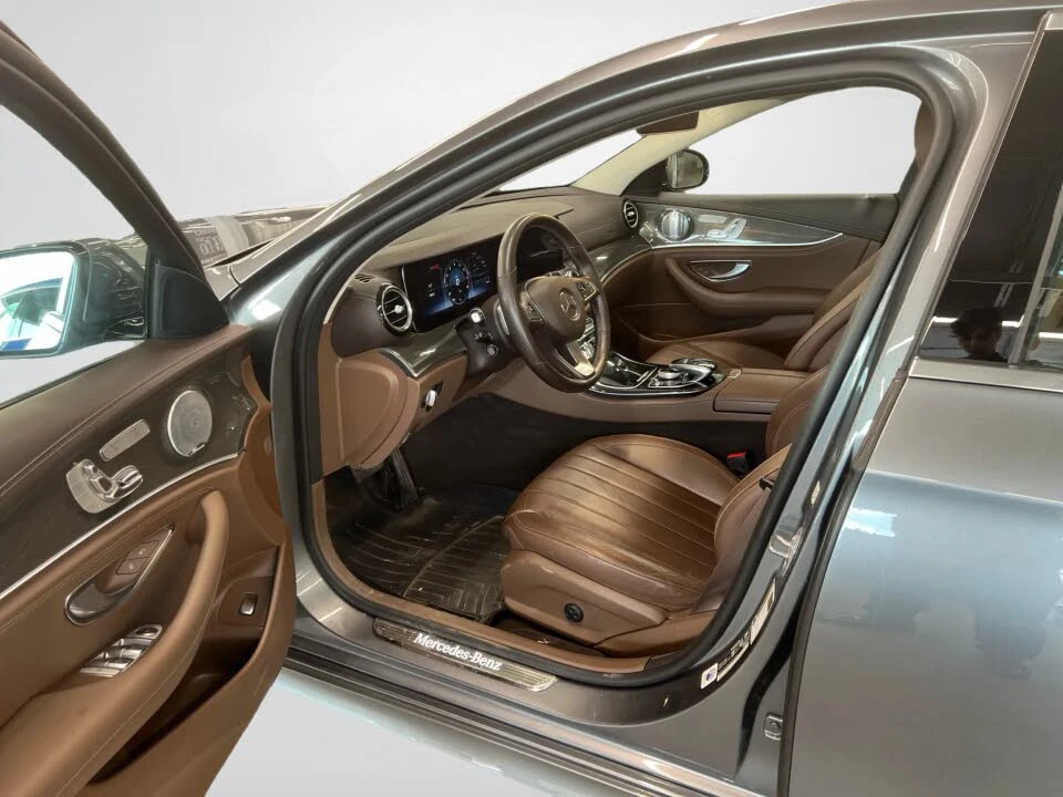 Mercedes-Benz E 400 4 MATIC * АвтоКредит (ЦЕНА ДО БГ) - изображение 10