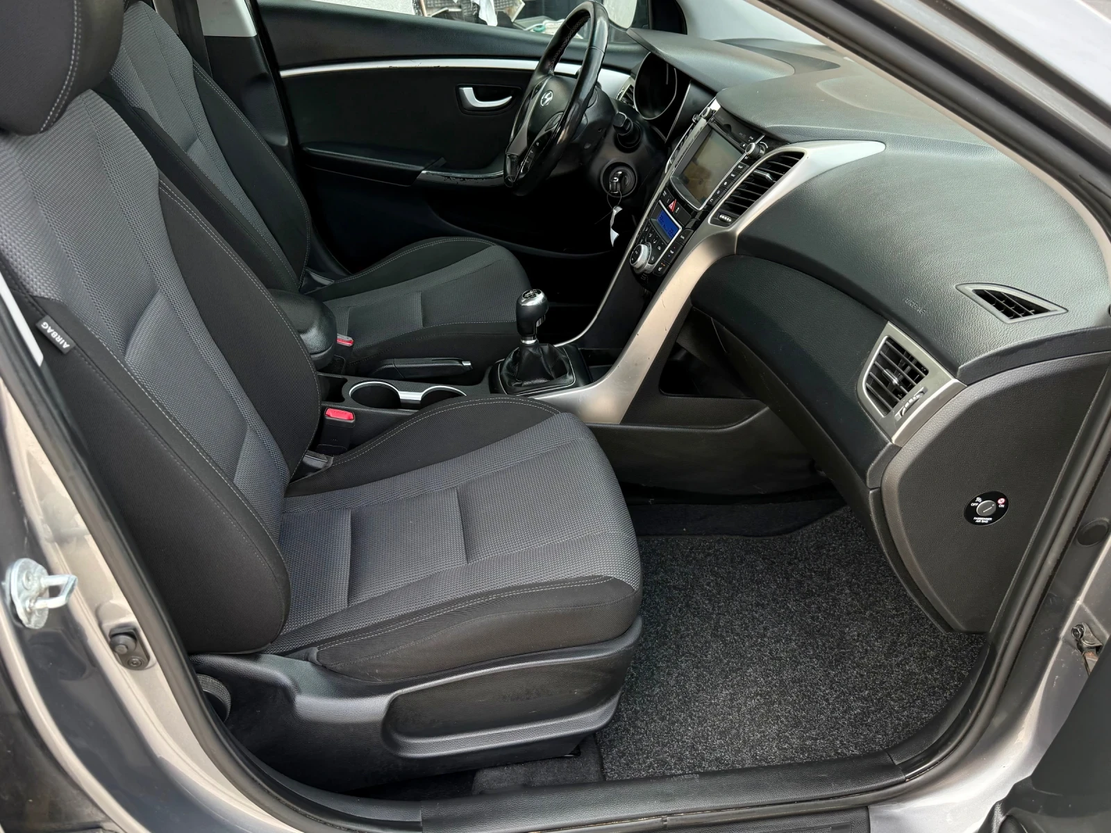 Hyundai I30 1.6CRDI-���������-FIFA WORLD CUP | Mobile.bg � ����������� 14