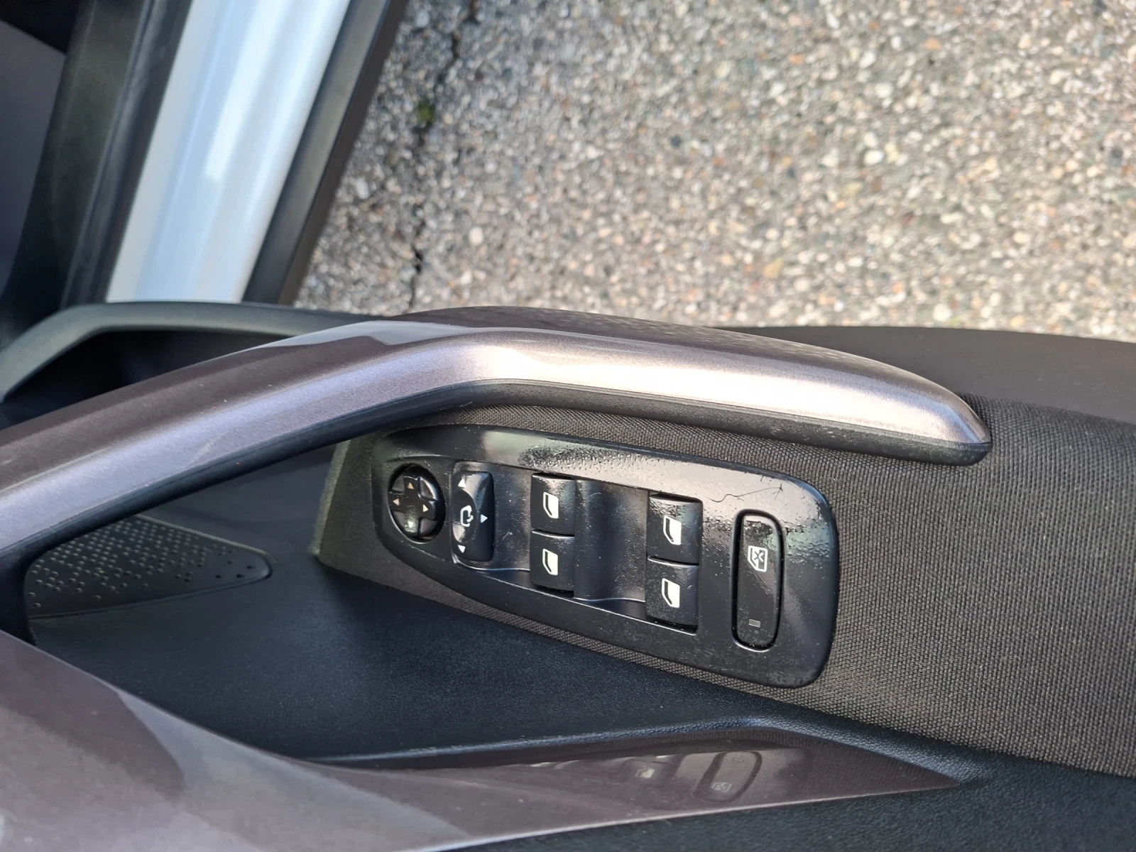 Peugeot 2008 1, 6 hdi, снимка 10 - Автомобили и джипове - 54056442