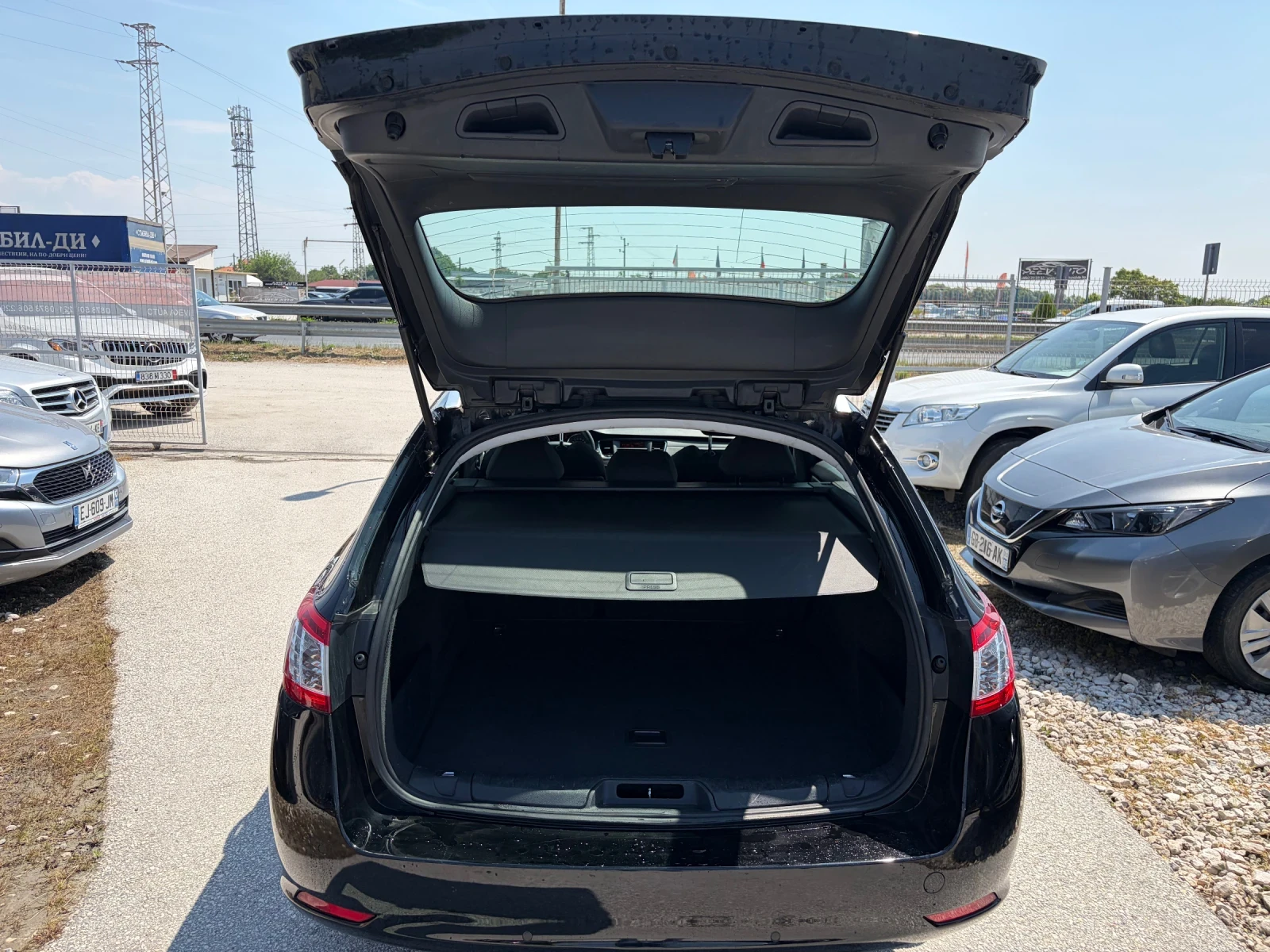 Peugeot 508 2.0 HDi TOP, снимка 12 - Автомобили и джипове - 54853654