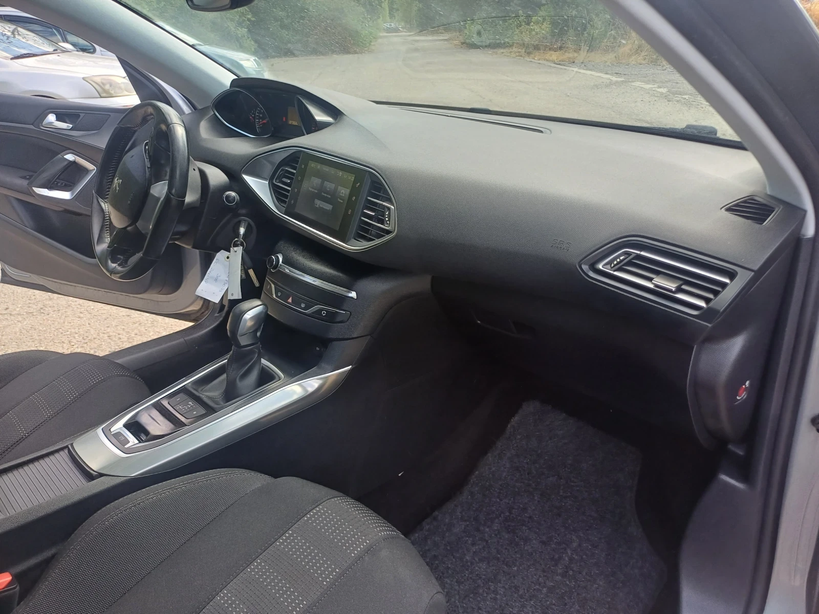Peugeot 308 Peugeot 308 2.0 Blue-HDi Allure, снимка 13 - Автомобили и джипове - 54941089