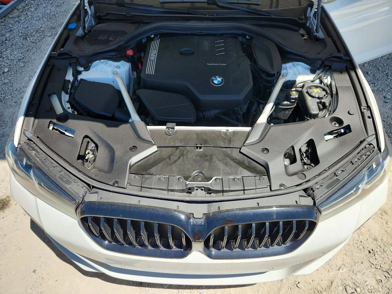 BMW 530 M* LCI* AMBIENT* HEADUP* GESTURE, снимка 7 - Автомобили и джипове - 54945698