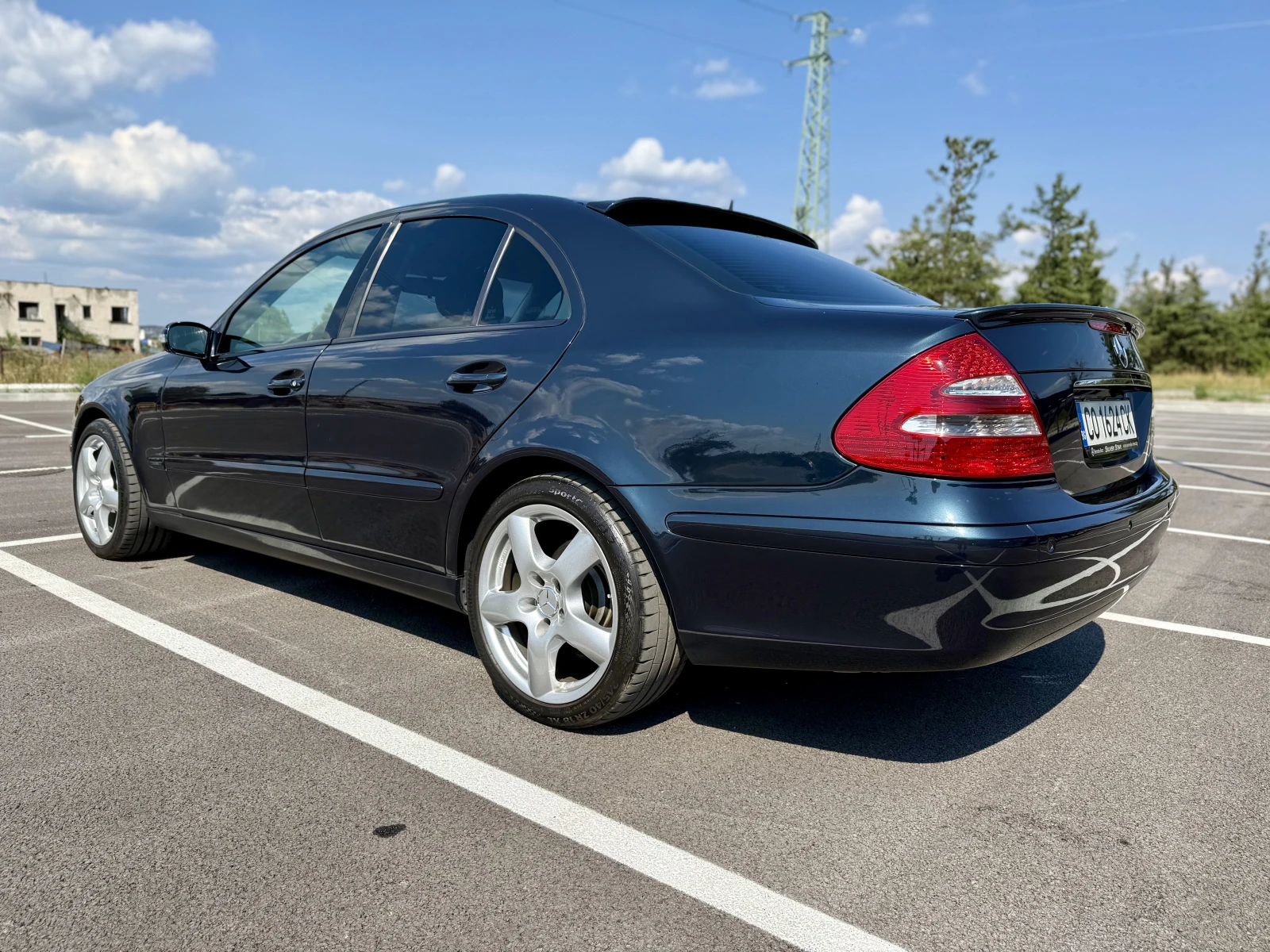 Mercedes-Benz E 220 E220, снимка 5 - Автомобили и джипове - 55537062