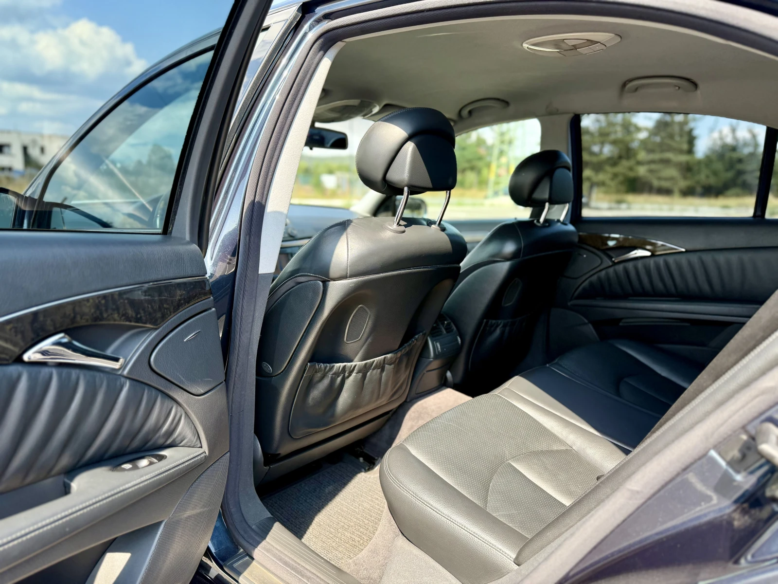 Mercedes-Benz E 220 E220, снимка 10 - Автомобили и джипове - 55537062