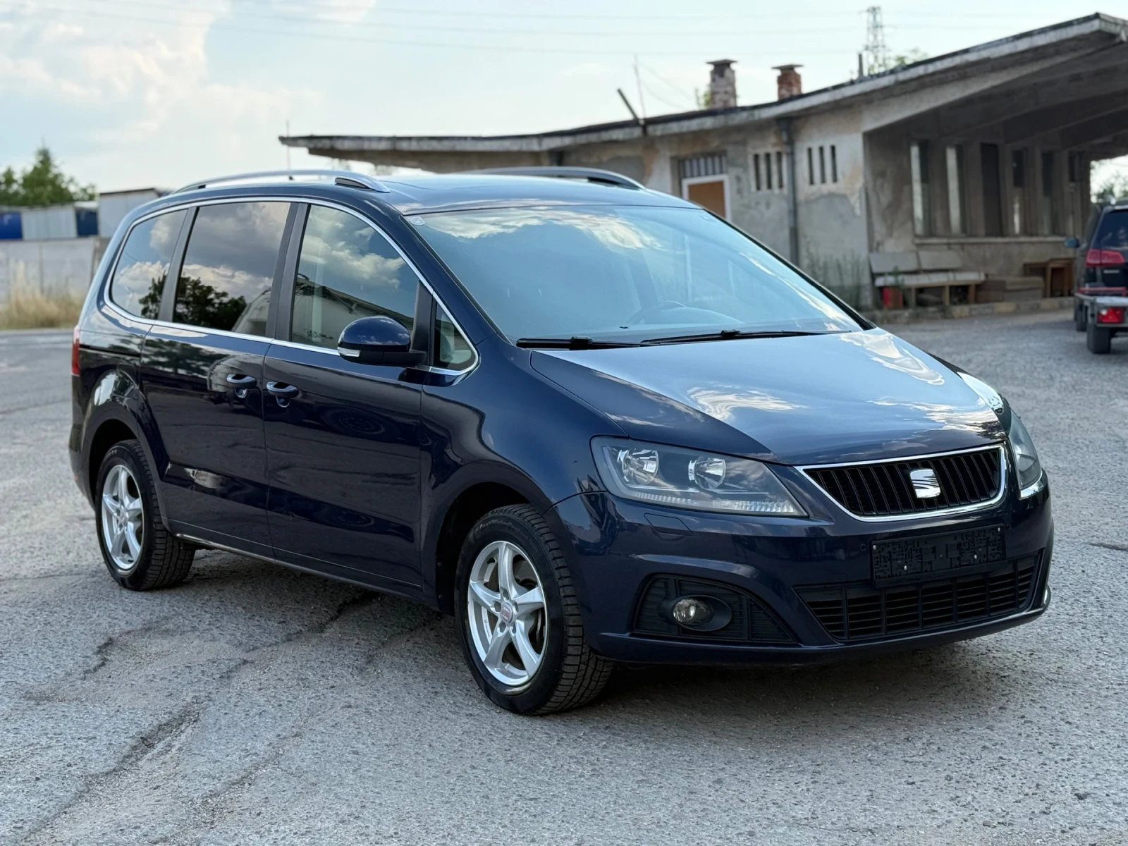 Seat Alhambra 2.0 TDI FACELIFT, снимка 3 - Автомобили и джипове - 55578268