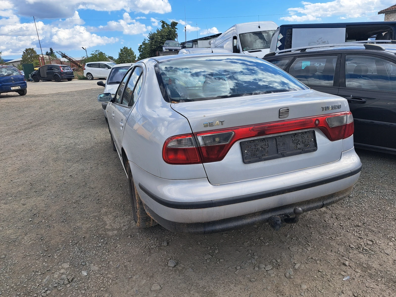 Seat Toledo 1.9 тди, снимка 4 - Автомобили и джипове - 56037585