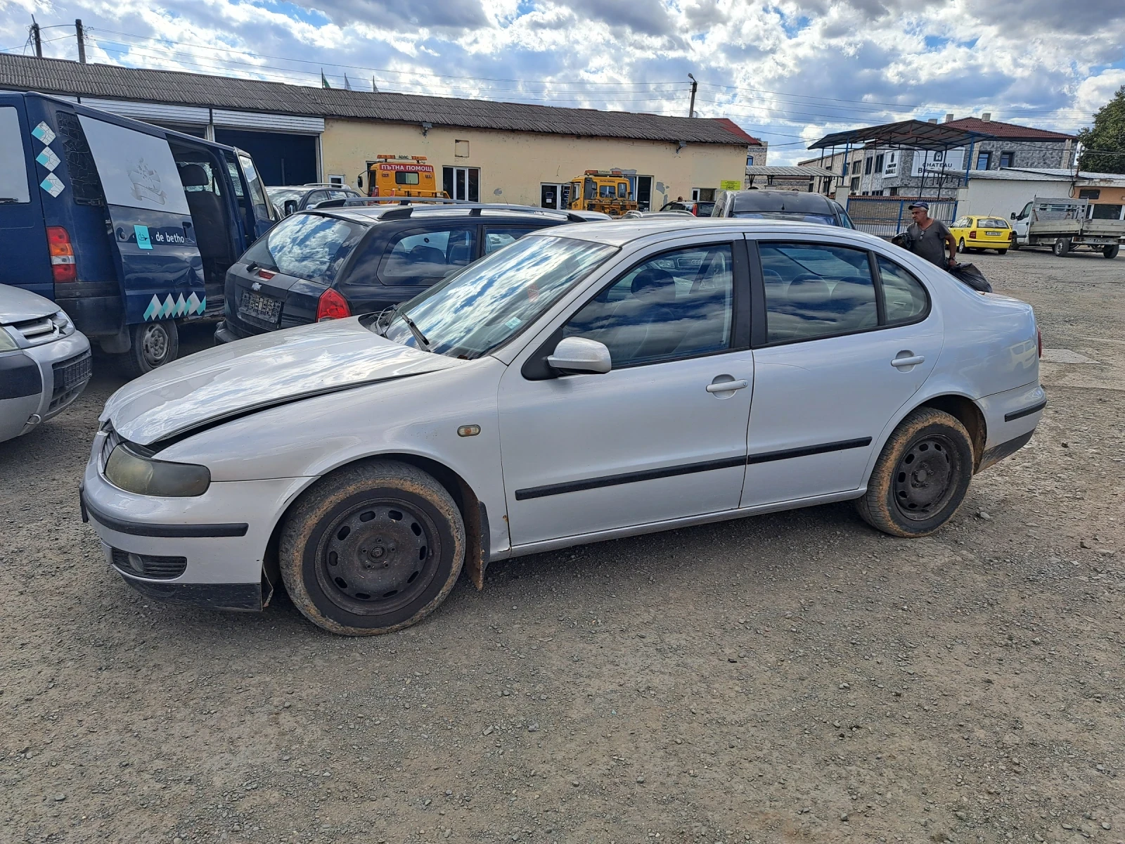 Seat Toledo 1.9 тди, снимка 3 - Автомобили и джипове - 56037585