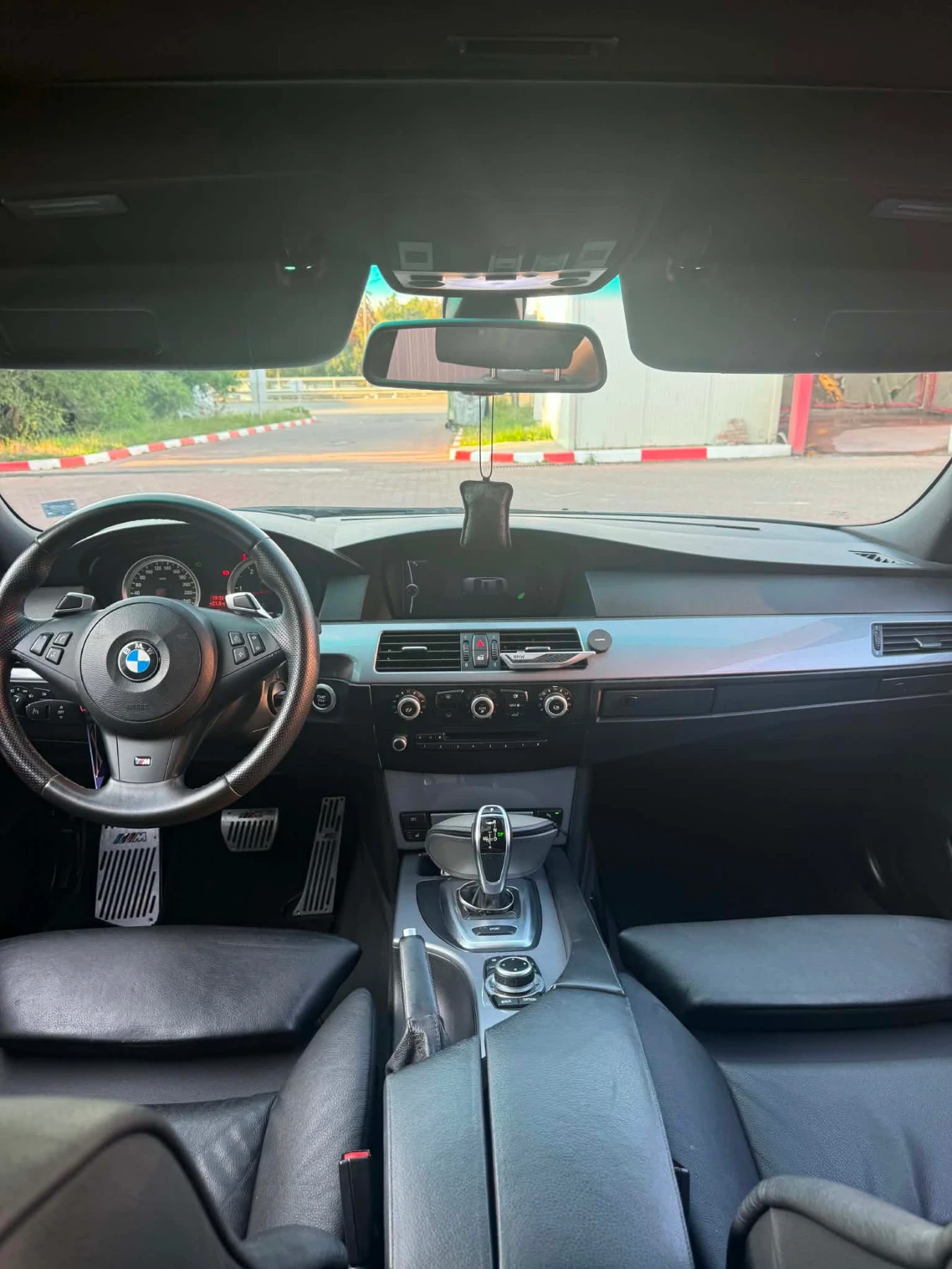 BMW 530 E60, снимка 12 - Автомобили и джипове - 56536279