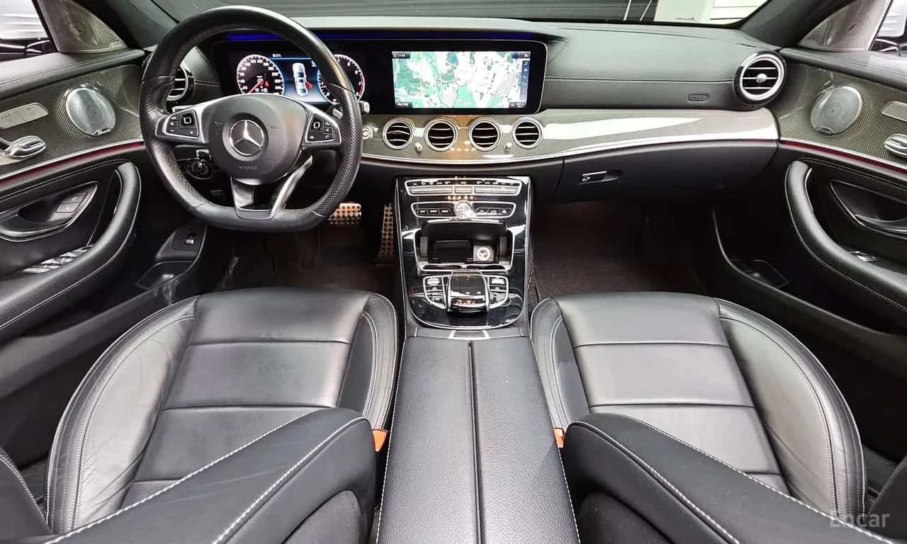 Mercedes-Benz E 300 * E300 4MATIC AMG Line * , снимка 6 - Автомобили и джипове - 56614708