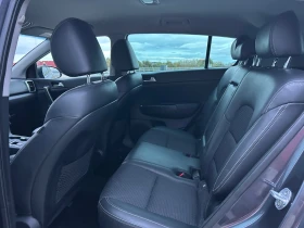 Kia Sportage 2.0 CRDI // 4X4 // Автоматик, снимка 11