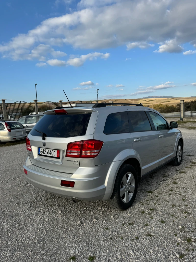 Dodge Journey 2.0TDi , снимка 4 - Автомобили и джипове - 48244273