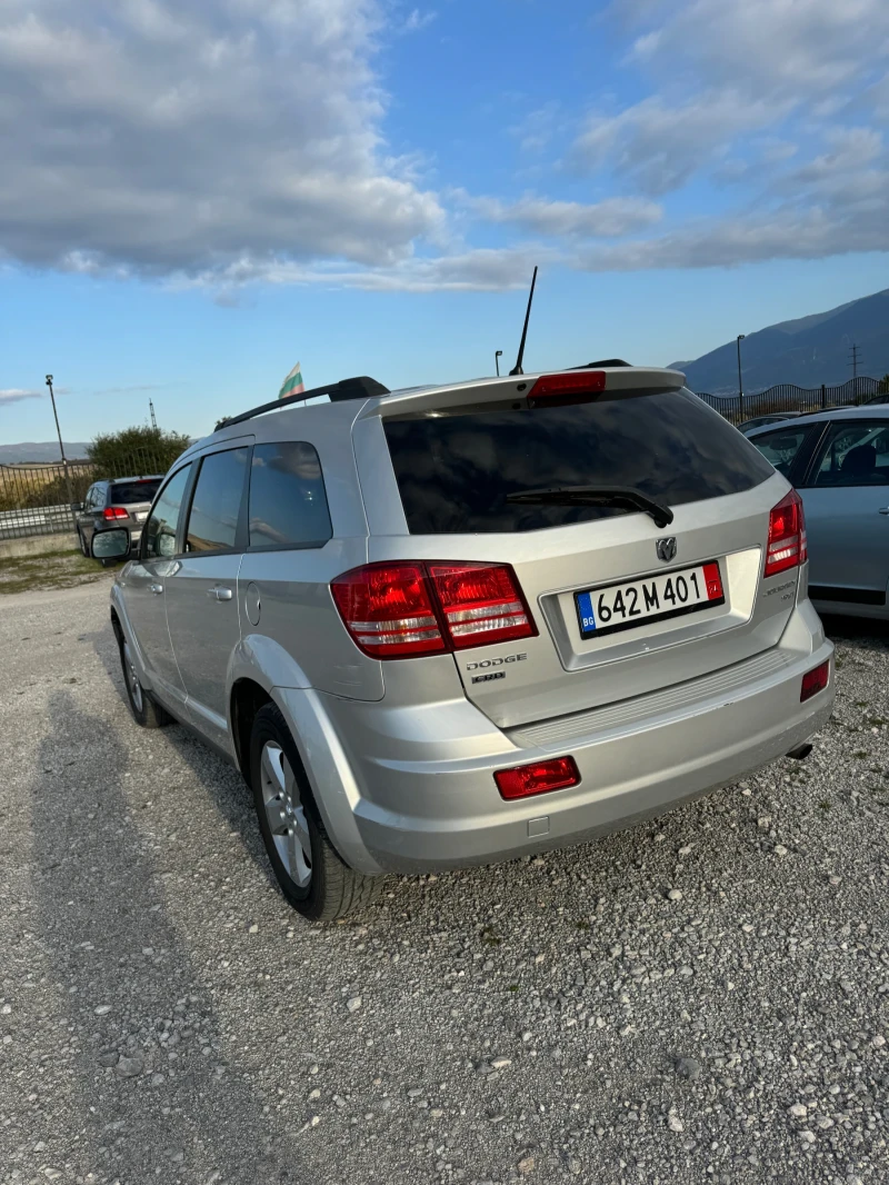 Dodge Journey 2.0TDi , снимка 3 - Автомобили и джипове - 48244273