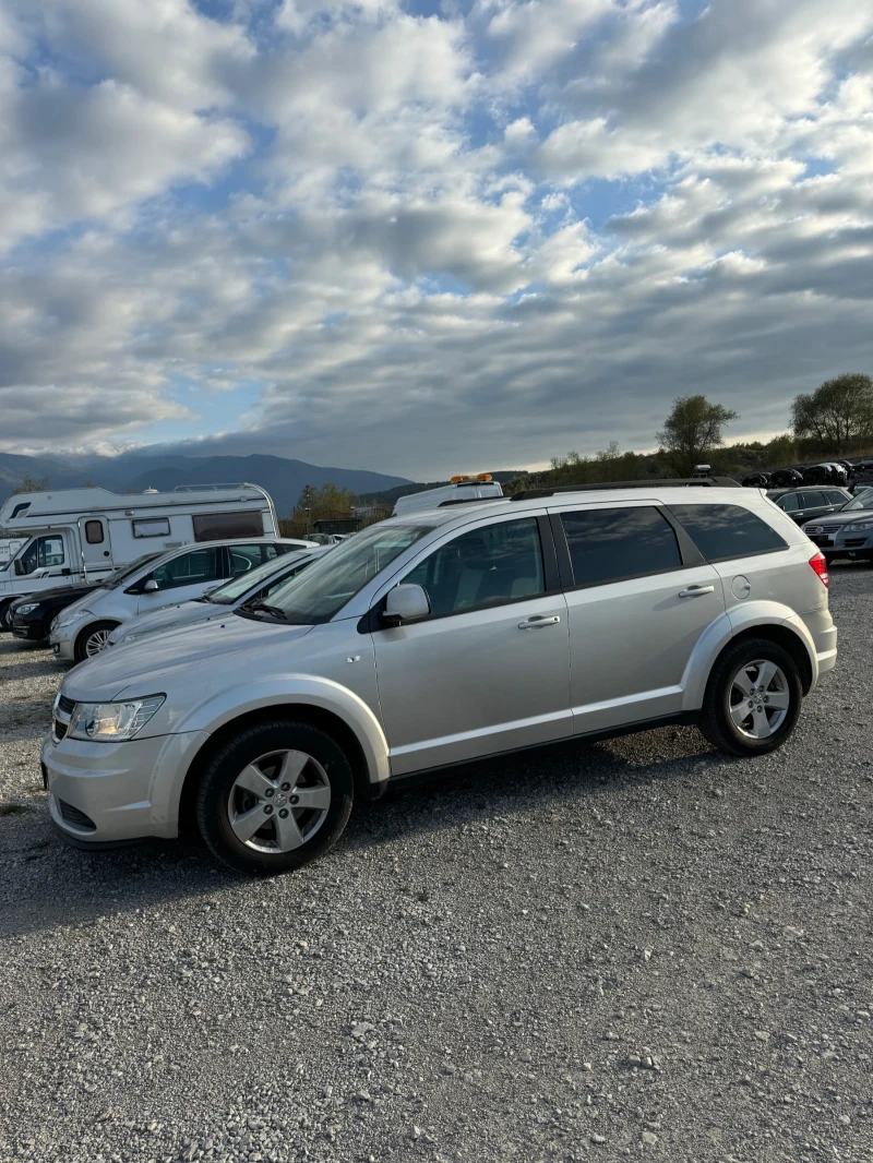 Dodge Journey 2.0TDi , снимка 5 - Автомобили и джипове - 48244273