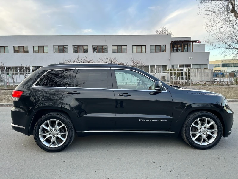 Jeep Grand cherokee 3.0CRD* SUMMIT* TV* FULL* ПЪЛНА СЕРВИЗ. ИСТОРИЯ!!, снимка 4 - Автомобили и джипове - 49246961