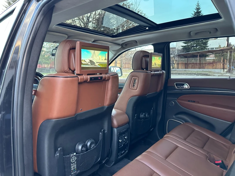 Jeep Grand cherokee 3.0CRD* SUMMIT* TV* FULL* ПЪЛНА СЕРВИЗ. ИСТОРИЯ!!, снимка 12 - Автомобили и джипове - 49246961