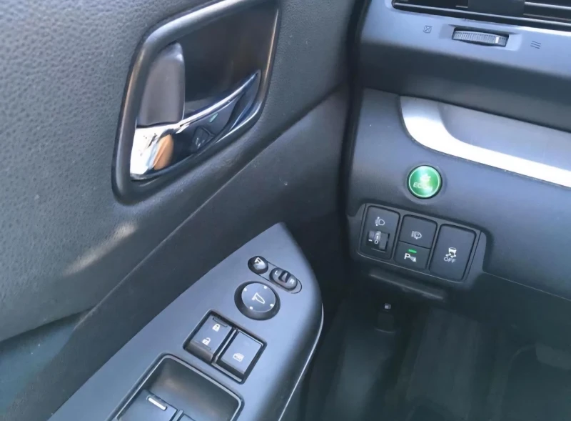 Honda Cr-v 2.0 i-VTEC 4x4 100% Натурален вид!, снимка 14 - Автомобили и джипове - 51048985