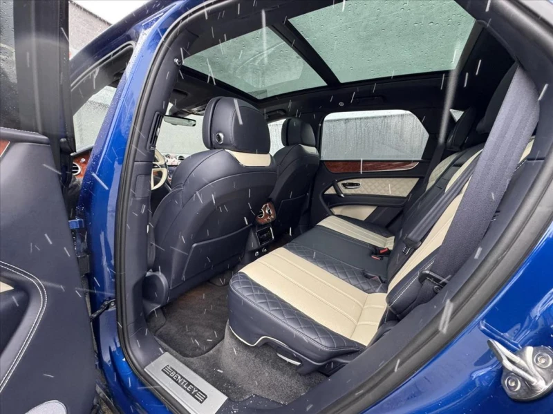 Bentley Bentayga 4.0L V8, снимка 15 - Автомобили и джипове - 52934307