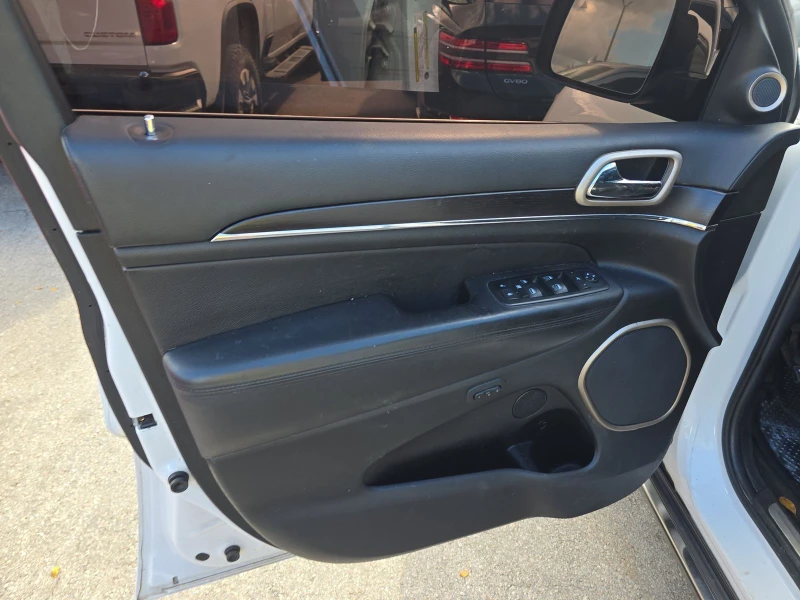 Jeep Grand cherokee SUMMIT V8* 8ZF* КРАЙНА ЦЕНА, снимка 10 - Автомобили и джипове - 53077164