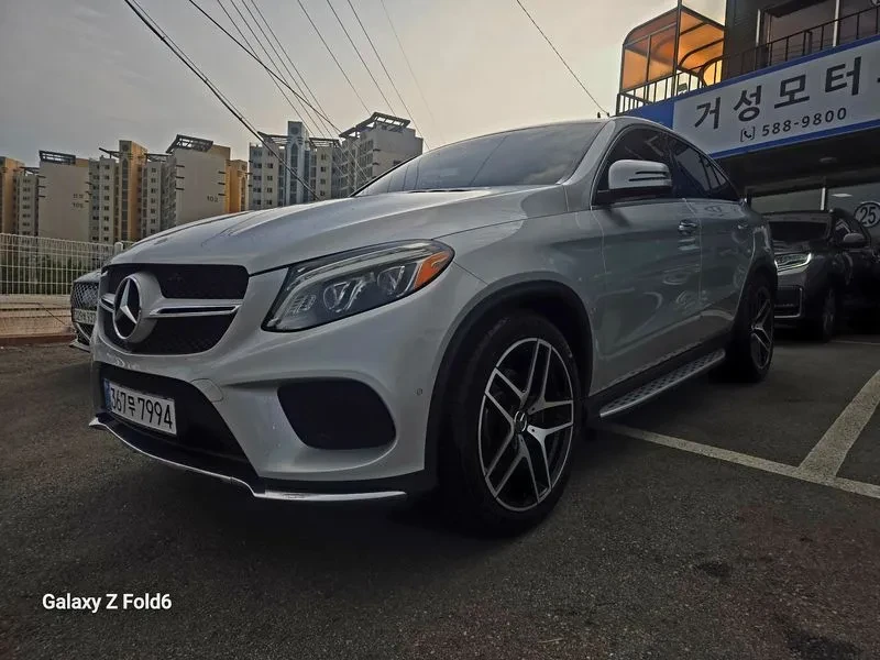 Mercedes-Benz GLE 350 4 MATIC, снимка 3 - Автомобили и джипове - 55923486