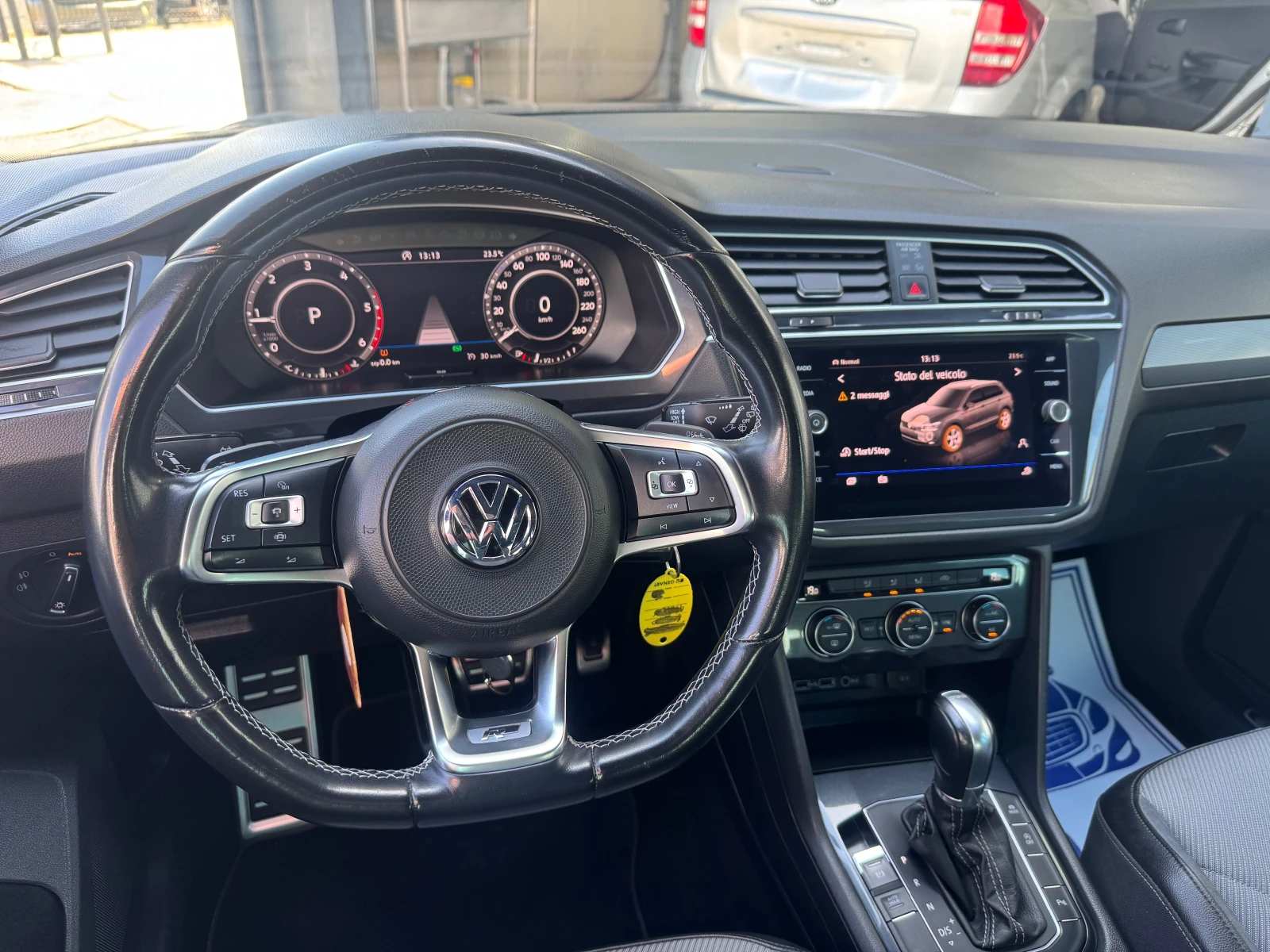 VW Tiguan 2.0 TDI R-Line NAVI EURO 6B - изображение 9