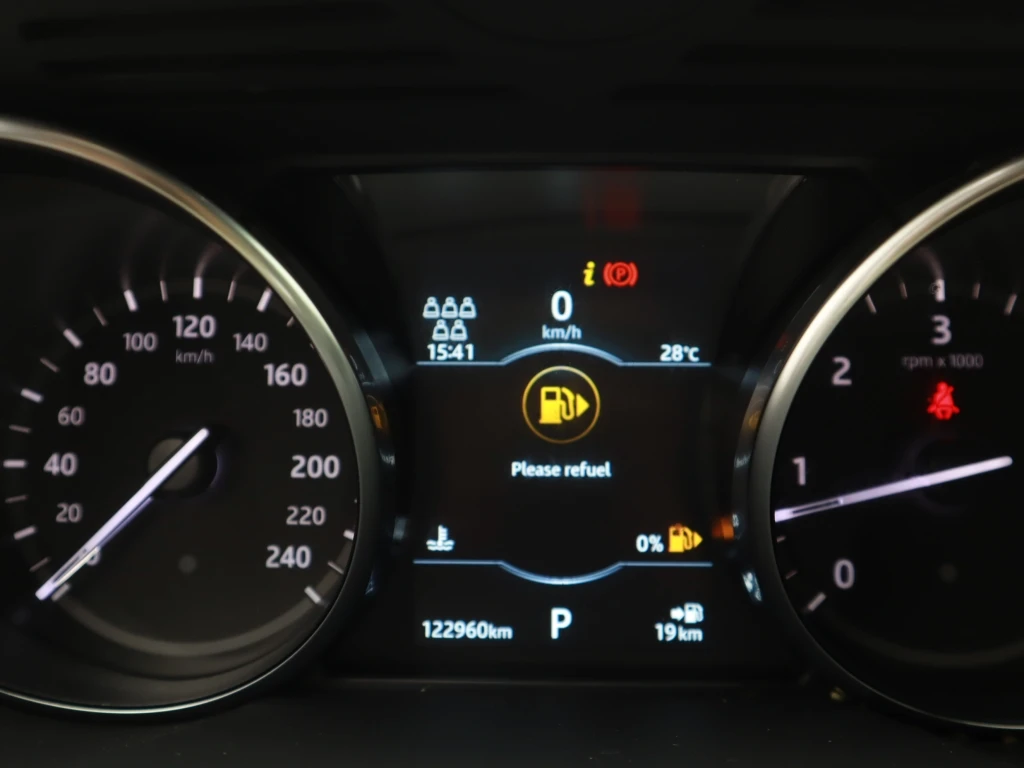 Land Rover Discovery 3.0 - изображение 10