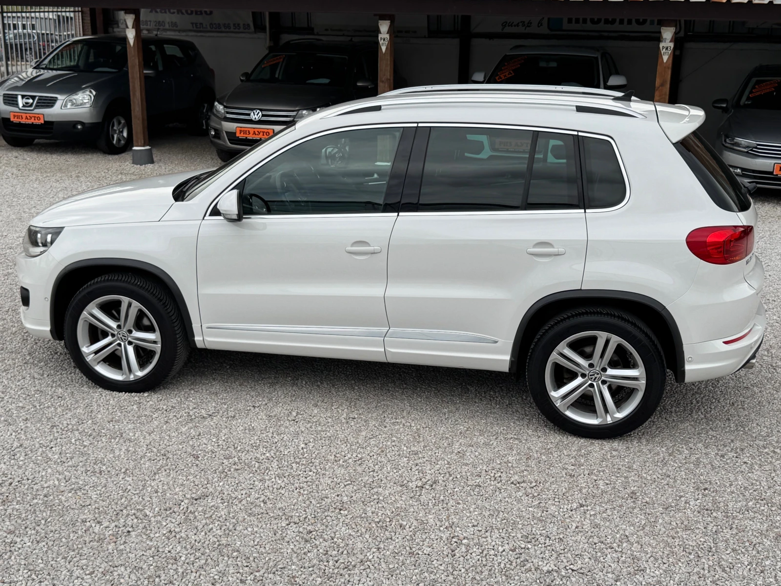 VW Tiguan 2.0TDI* R-LINE* AUT* 100%km* 44* NAVI*  | Mobile.bg   12